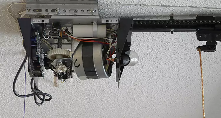 Emergency Garage Door Opener Repair in Wright, FL