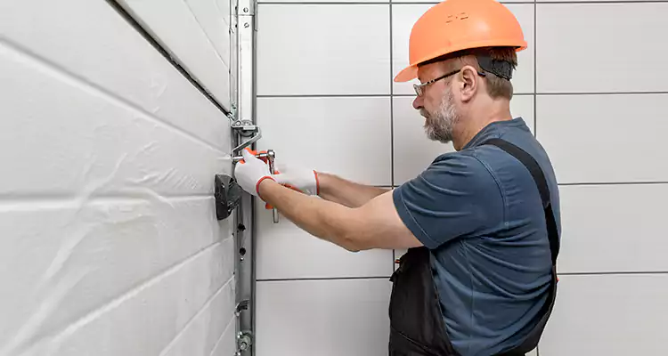 Emergency Garage Door Repair in Wright, FL