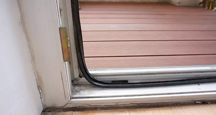 Why Choose Us for Leaking Sliding Glass Door Repair in Wright, FL?