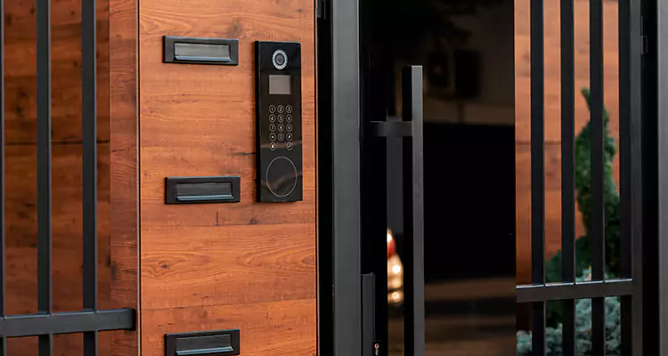 Automatic Door Maintenance in Wright, FL