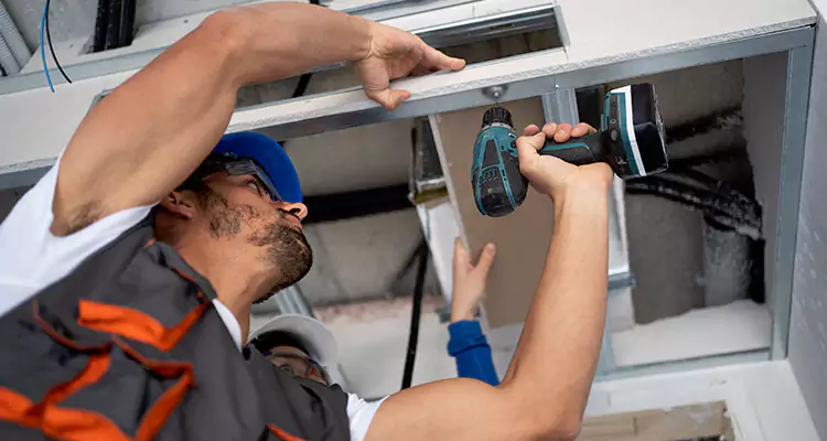 Emergency Overhead Door Repair in Wright, FL