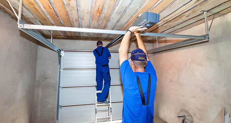 Garage Door Opener Technician in Wright, FL