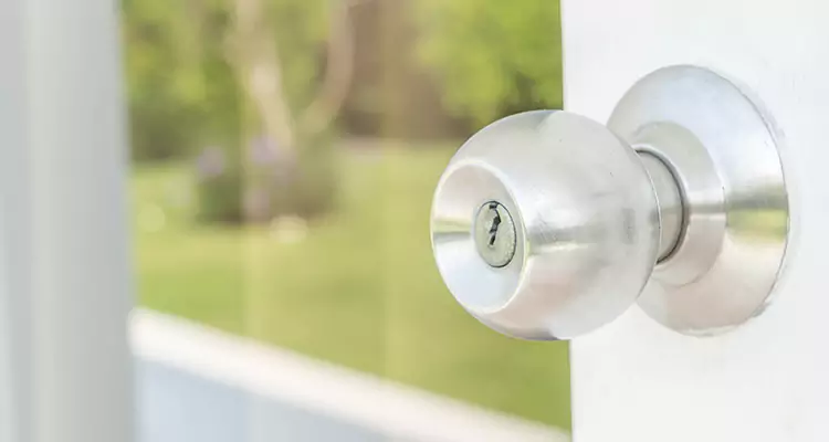 Patio Door Mechanism Jammed in Wright, FL