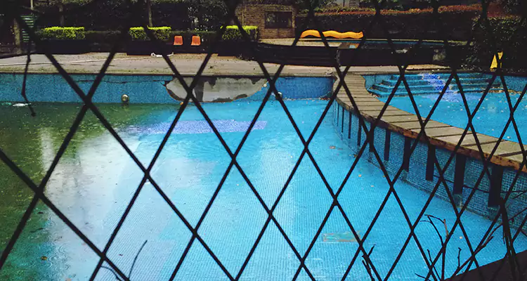 Lanai Screen Repair in Wright, FL